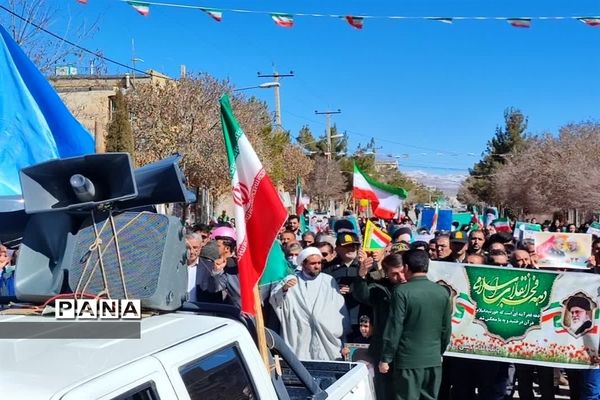 حضور پرشور مردم شهرستان سرچهان در چهل و چهارمین سالروز پیروزی انقلاب اسلامی