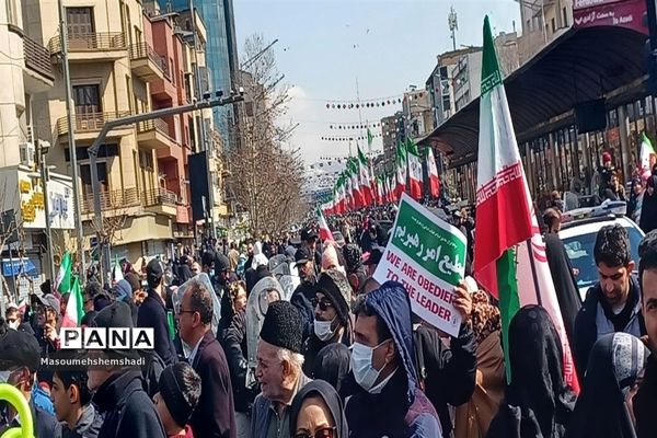 دانش‌آموزان و فرهنگیان انقلابی همیشه در صحنه آموزش و پرورش منطقه ۱۲