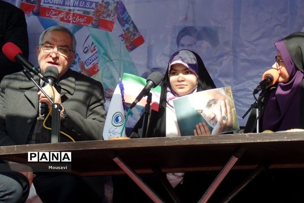 حضور پر شور نسل‌ها در راهپیمایی ۲۲ بهمن