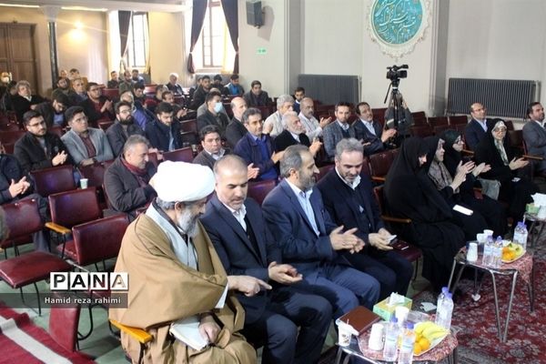 سلسله نشست‌های جهاد تبیین و مراسم در دبیرستان ماندگار البرز