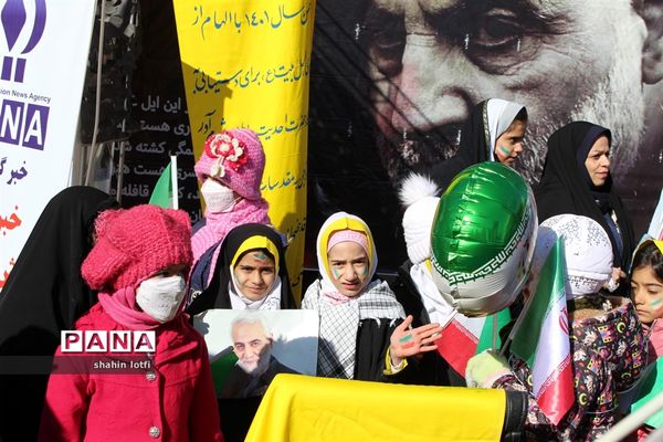 راهپیمایی مردم کرمانشاه در مراسم 22 بهمن