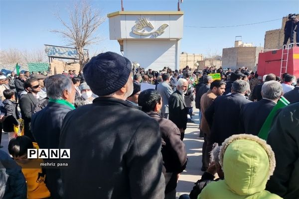 حضور پر شور مردم شهرستان مهریز در راهپیمایی ۲۲ بهمن