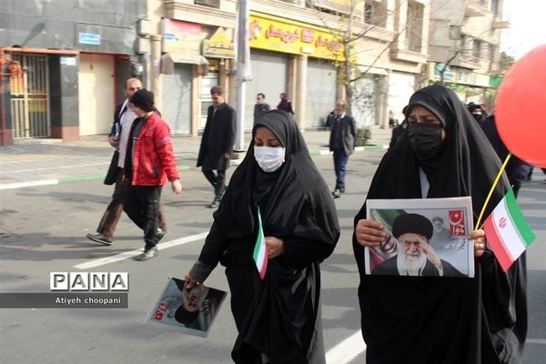 حضور حماسی مردم انقلابی در چهل و چهارمین سالگرد پیروزی انقلاب اسلامی