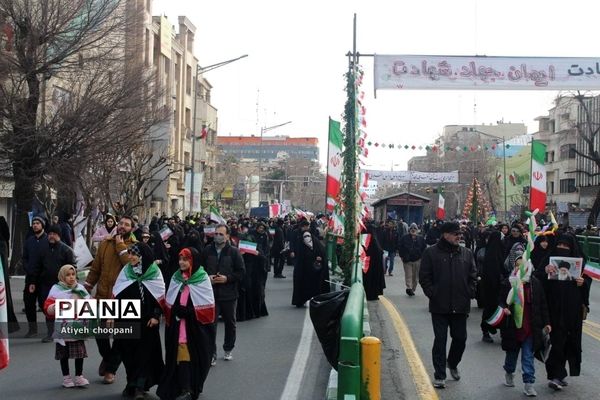 حضور حماسی مردم انقلابی در چهل و چهارمین سالگرد پیروزی انقلاب اسلامی