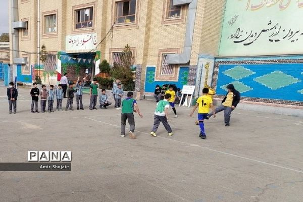 فینال مسابقات فوتسال جام انقلاب در آموزشگاه شیخ جنید شهرستان پیشوا