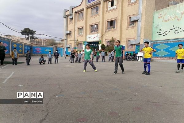 فینال مسابقات فوتسال جام انقلاب در آموزشگاه شیخ جنید شهرستان پیشوا