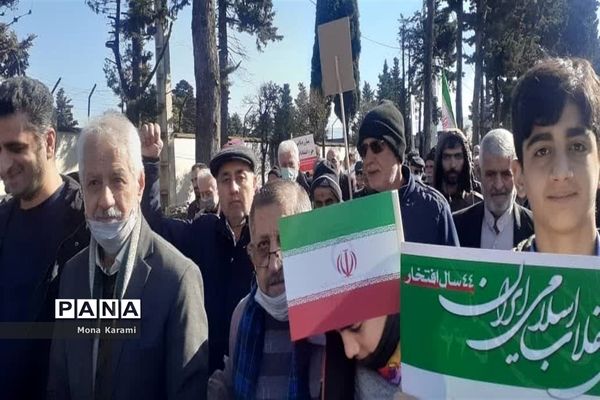 راهپیمایی ۲۲ بهمن در شهرستان نوشهر