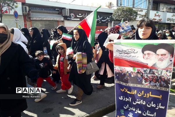 راهپیمایی ۲۲ بهمن در شهرستان نوشهر