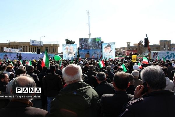 راهپیمایی چهل و چهارمین بهار انقلاب در سمنان -2