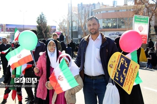 راهپیمایی چهل و چهارمین بهار انقلاب در سمنان -2