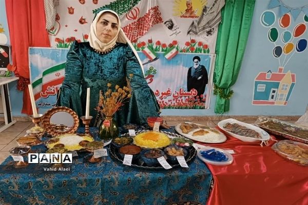 جشنواره غذاهای ایرانی درمجتمع آموزشی غیردولتی شکوفه‌های دانش اسلامشهر