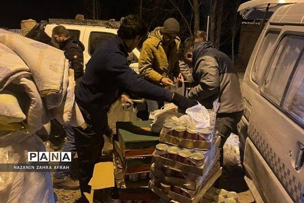 کمک‌های مردمی شهرستان دماوند و رودهن به زلزله‌زدگان شهرستان خوی