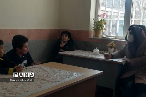برگزاری جلسات شورای دانش‌آموزی در  مدارس رودهن