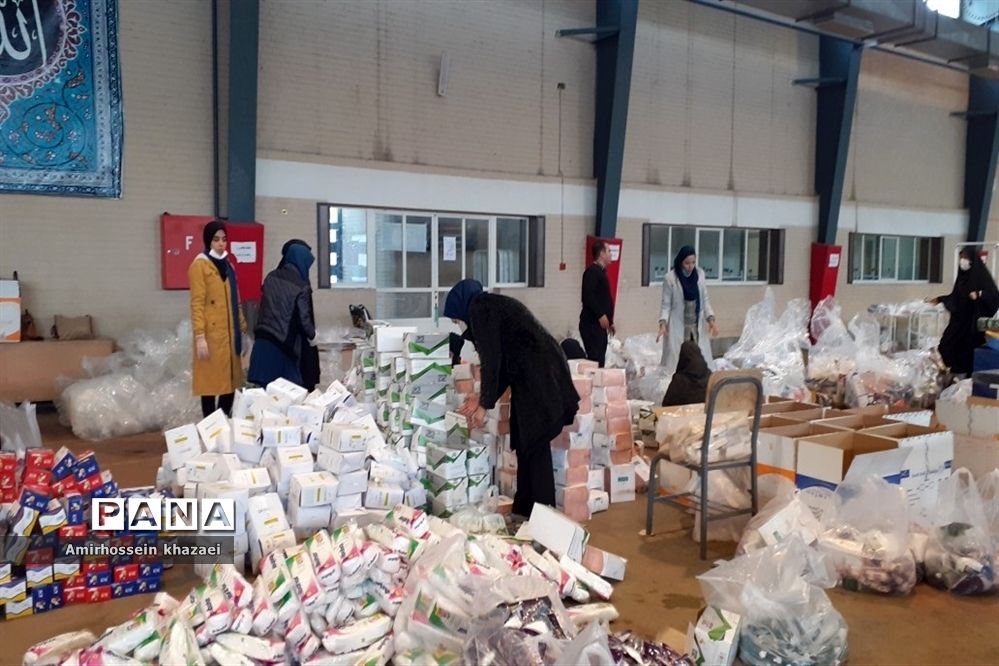 توزیع اقلام ورزشی و بهداشتی در سالن دوومیدانی برادران شهید مظفر ملارد