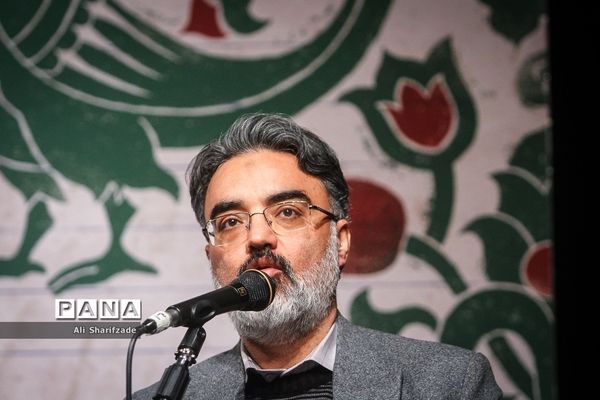 نشست خبری سیزدهمین جشنواره داستان و شعر انقلاب
