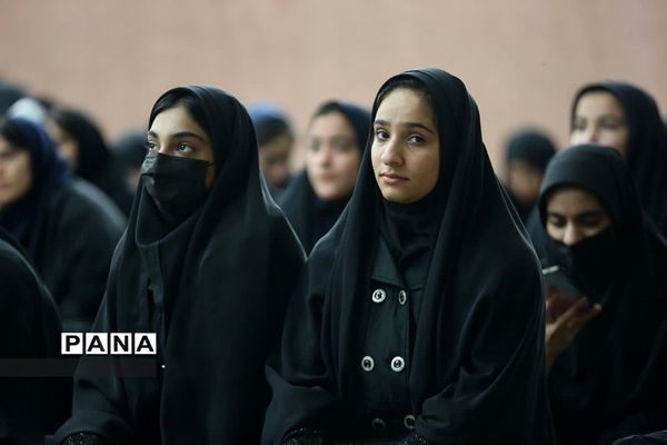 اعزام دانش‌آموزان  ورامینی به اردو راهیان‌نور
