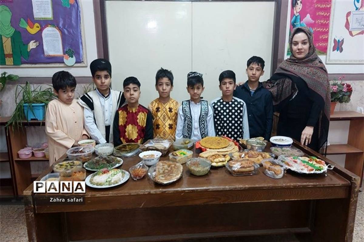 جشنواره غذا و لباس اقوام‌ دردبستان سعدی یک‌ منطقه چهاردانگه برگزار شد