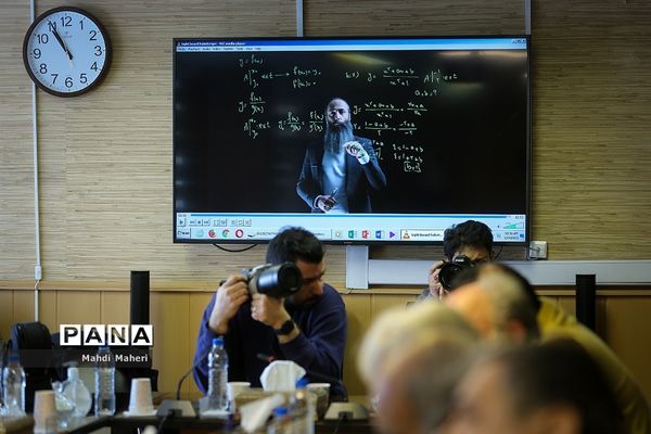 نشست خبری مدرسه کنکور ایران