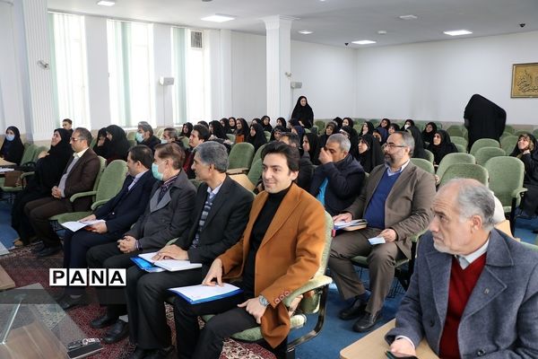 برگزاری سمینار آشنایی با نظام آموزشی مدارس تطبیقی و بین الملل تهران