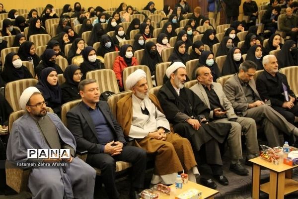 برگزاری اجلاسیه سراسری نماز دانش‌آموزان در سمنان