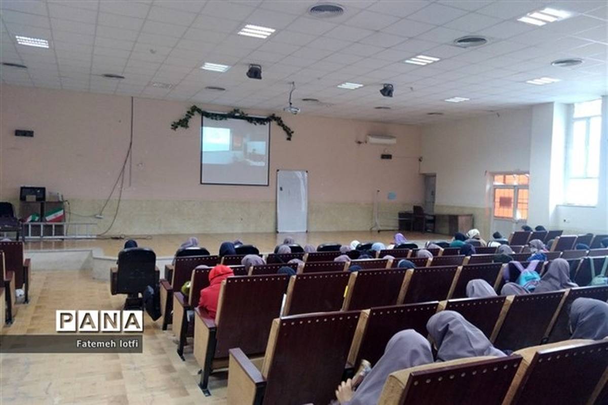 دوره آموزشی ویژه دانش‌آموزان پانا استان فارس به صورت حضوری و غیرحضوری برگزار شد