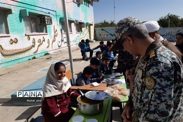 برگزاری بازارچه دانش‌آموزی در دبستان شهید قرنی پدافند هوایی بهبهان