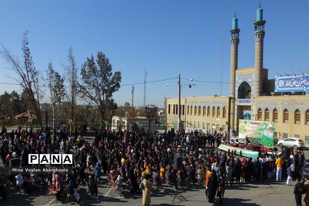 همایش بزرگ پیاده‌روی خانوادگی درشهرستان پیشوا