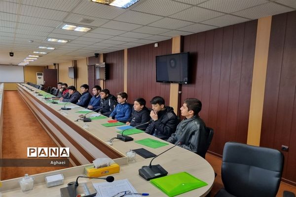 جلسه روسای شورای دانش‌آموزی پسران منطقه ۱۳