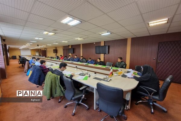 جلسه روسای شورای دانش‌آموزی پسران منطقه ۱۳