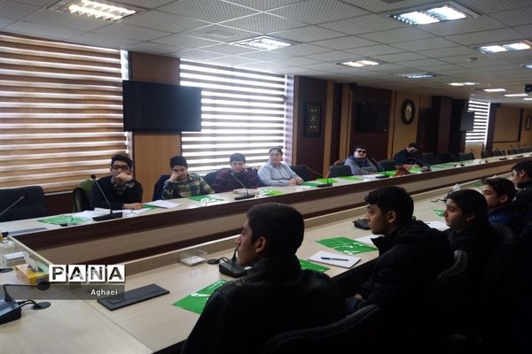 جلسه روسای شورای دانش‌آموزی پسران منطقه ۱۳