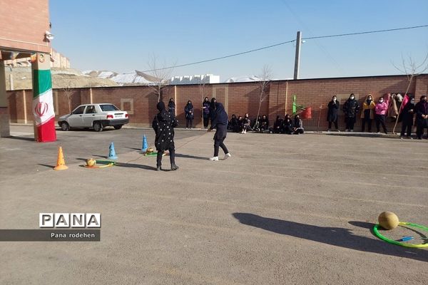 زنگ‌های ورزش پویا و متنوع در مدارس رودهن