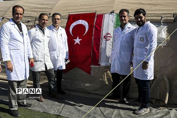 برپایی بیمارستان سیار ارتش جمهوری اسلامی ایران در جنوب ترکیه