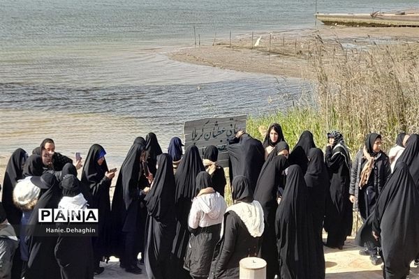 اختتامیه سفر زائران راهیان‌نور دانش‌آموزان پاکدشتی
