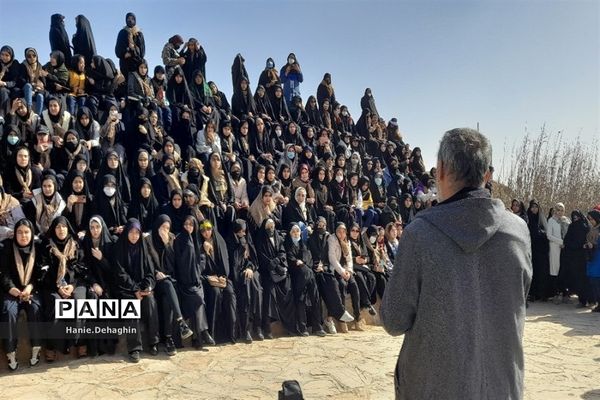 اختتامیه سفر زائران راهیان‌نور دانش‌آموزان پاکدشتی