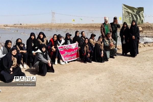 اختتامیه سفر زائران راهیان‌نور دانش‌آموزان پاکدشتی