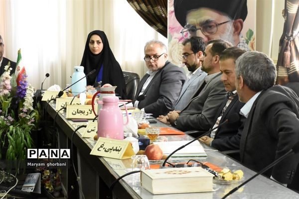 جلسه معاونین پرورشی و تربیت بدنی قطب دو استان مازندران