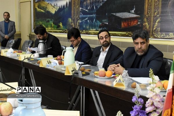 جلسه معاونین پرورشی و تربیت بدنی قطب دو استان مازندران