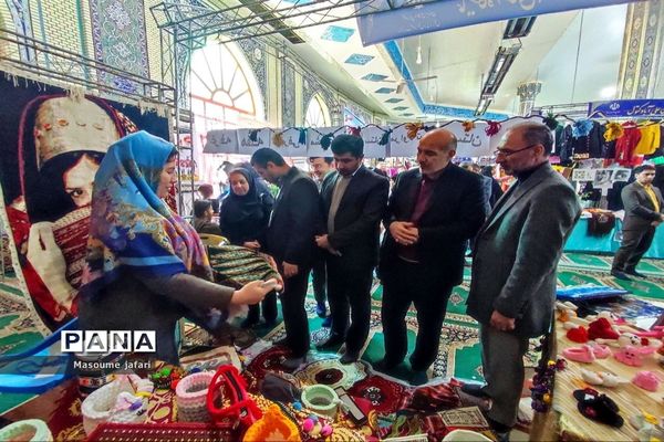 نمایشگاه هفته مشاغل در گلستان