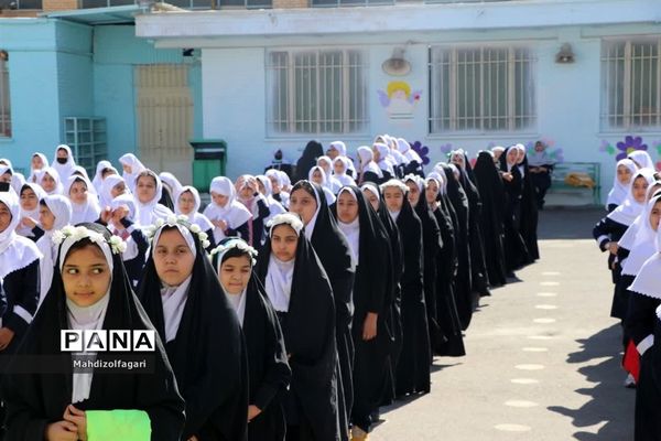 آیین نام‌گذاری آموزشگاه ابتدایی شهید امیر حسین بوربور عظیمی