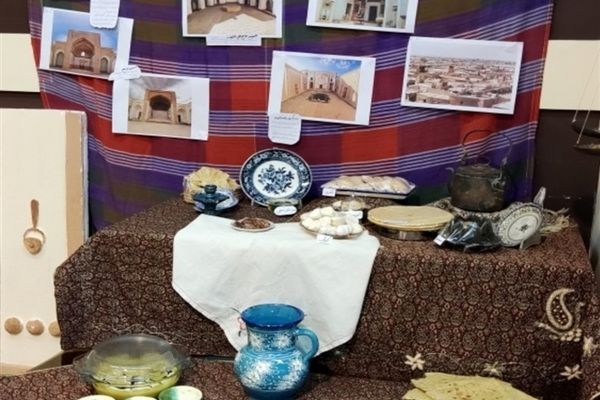 آیین‌های سرزمین من در دبستان سما ۳ ناحیه هفت مشهد مقدس در استان خراسان رضوی