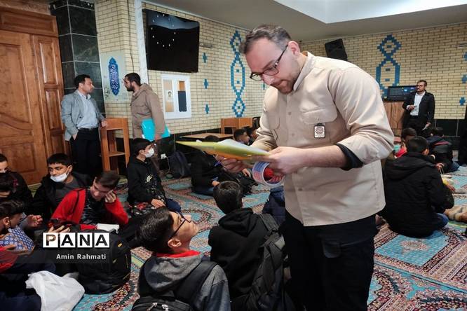 اعزام کاروان راهیان نور دانشآموزان پسر ناحیه 4 شیراز