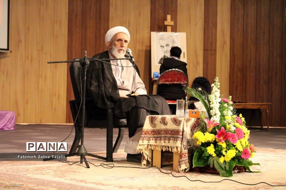 همایش فرهنگیان انقلابی استان سمنان