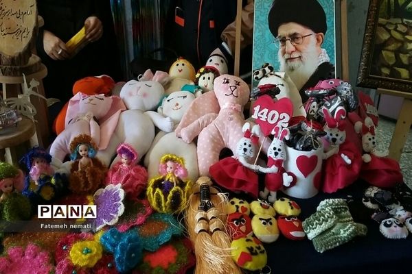 برپایی بازارچه دستان پرتوان دختران سرزمین من در ملارد