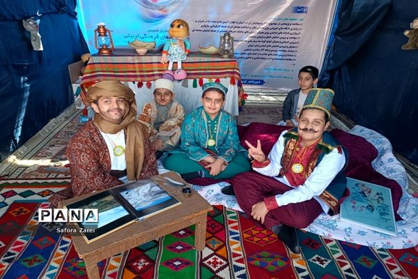 نمایشگاه آثار کانون‌های برتر طرح تحولی فارس در سالروز تاسیس و هفته کانون‌های فرهنگی  و تربیتی