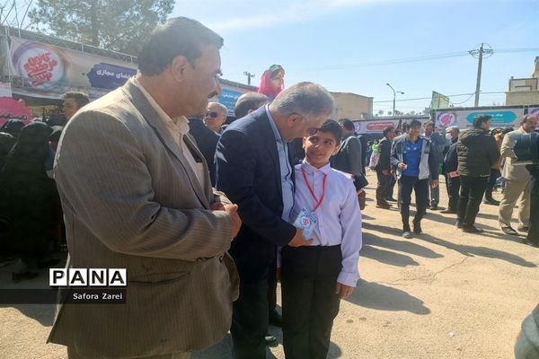 نمایشگاه آثار کانون‌های برتر طرح تحولی فارس در سالروز تاسیس و هفته کانون‌های فرهنگی  و تربیتی