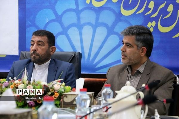 جلسه هم‌افزایی برنامه‌ها و فعالیت‌های مشترک آموزش و پرورش استان بوشهر با دانشگاه خلیج فارس