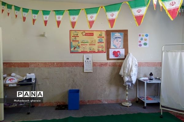 افتتاح اتاق بهداشت در مدرسه نوشین بختیاری بخش جوادآباد