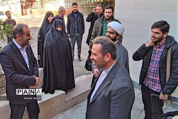 افتتاحیه نمایشگاه مدرسه انقلاب منطقه 12 تهران