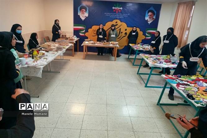 برگزاری جشنواره غذا و صنایعدستی در مدرسه فرزانگان شهدای مدافع حرم ملارد