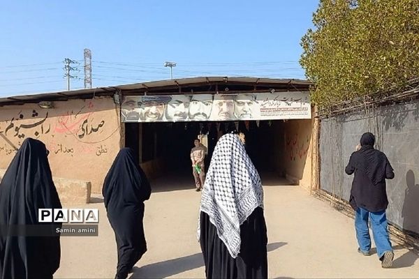 بازدید دانش‌آموزان رودهن از معراج‌شهدا و ذوالفقاریه در اردوی راهیان نور